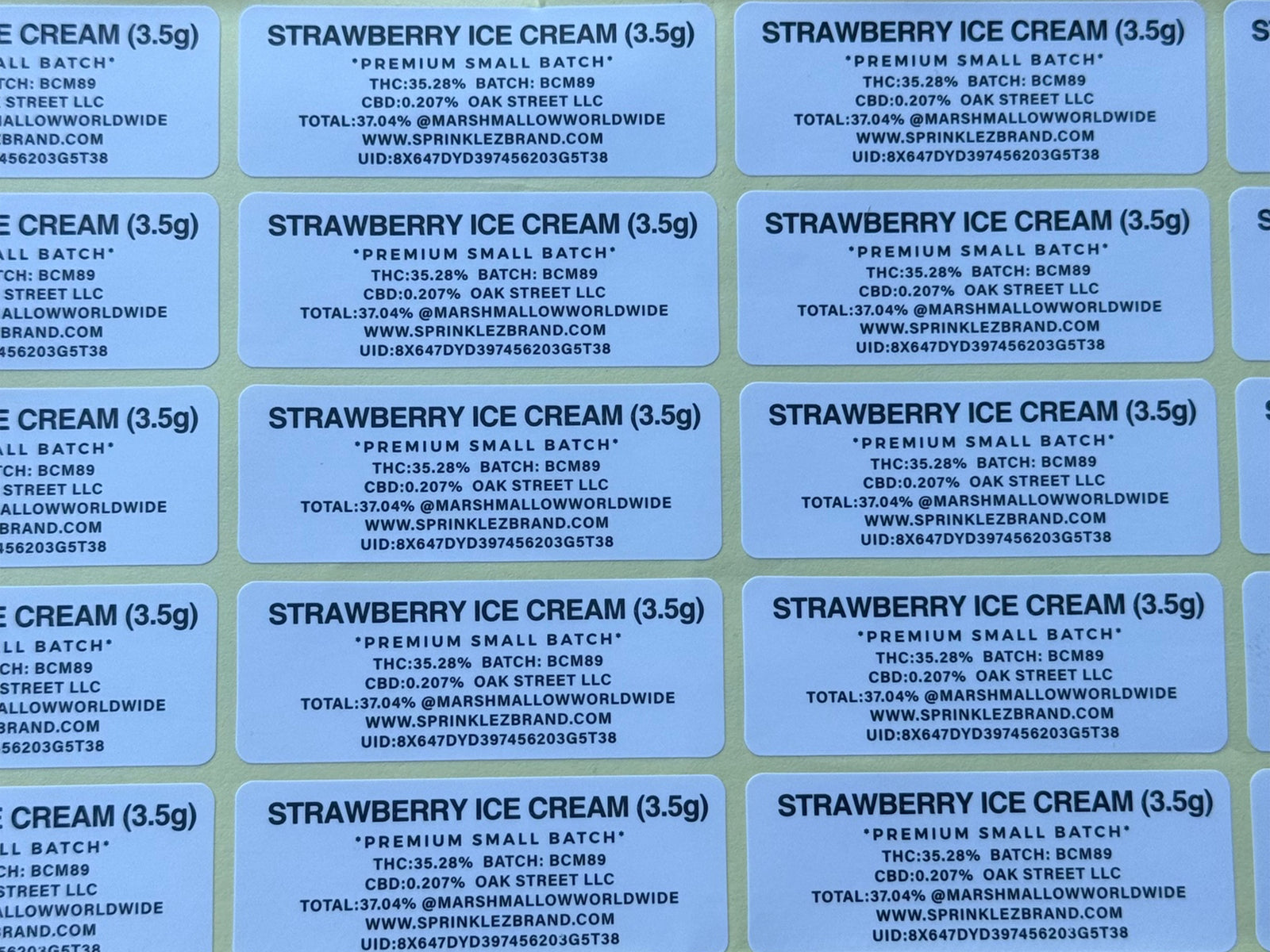 Sprinkelz Strawberry Ice Cream 3.5G Mylar Bag + Labels